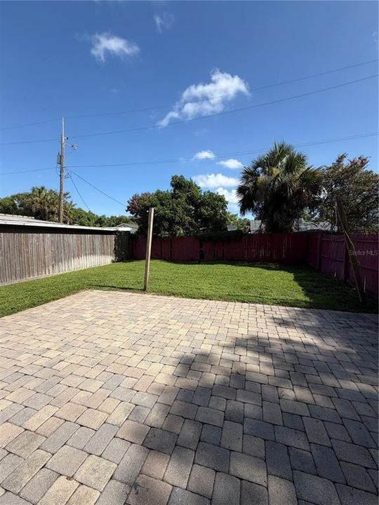 For Rent: $3,000 (3 beds, 2 baths, 1812 Square Feet)