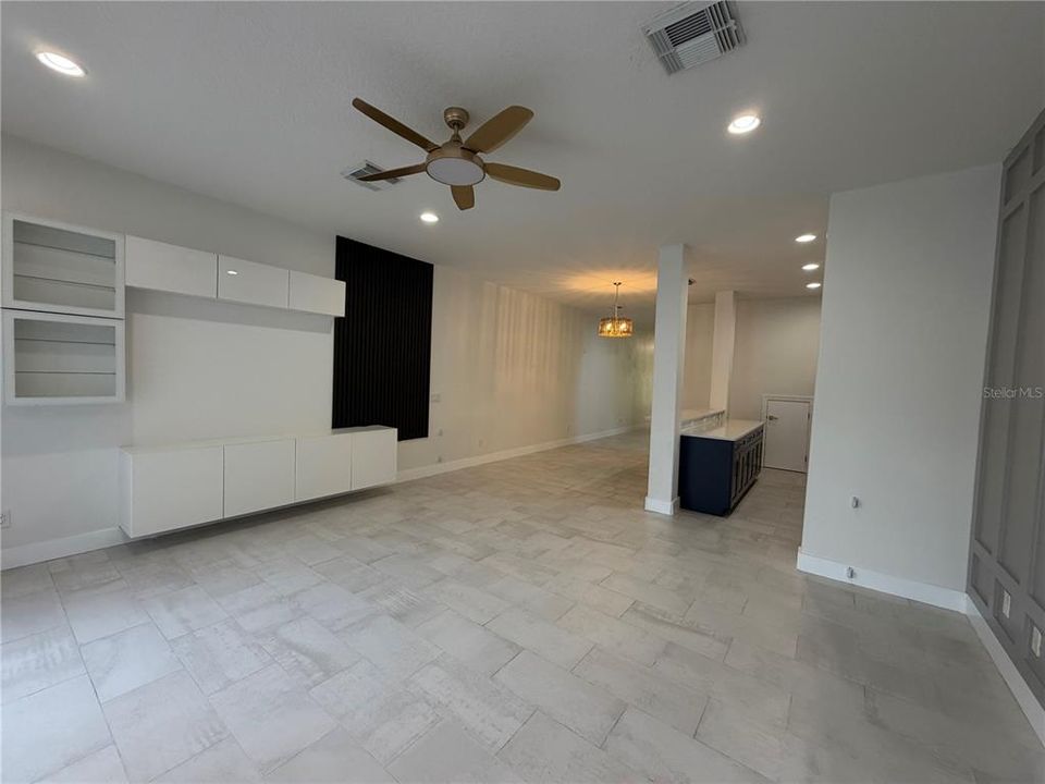 For Rent: $3,000 (3 beds, 2 baths, 1812 Square Feet)