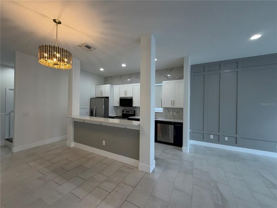 For Rent: $3,000 (3 beds, 2 baths, 1812 Square Feet)