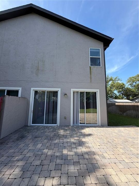 For Rent: $3,000 (3 beds, 2 baths, 1812 Square Feet)
