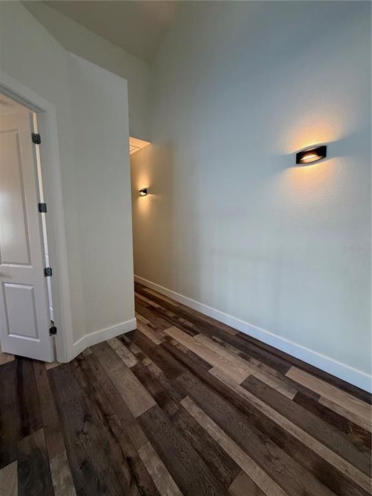 For Rent: $3,000 (3 beds, 2 baths, 1812 Square Feet)