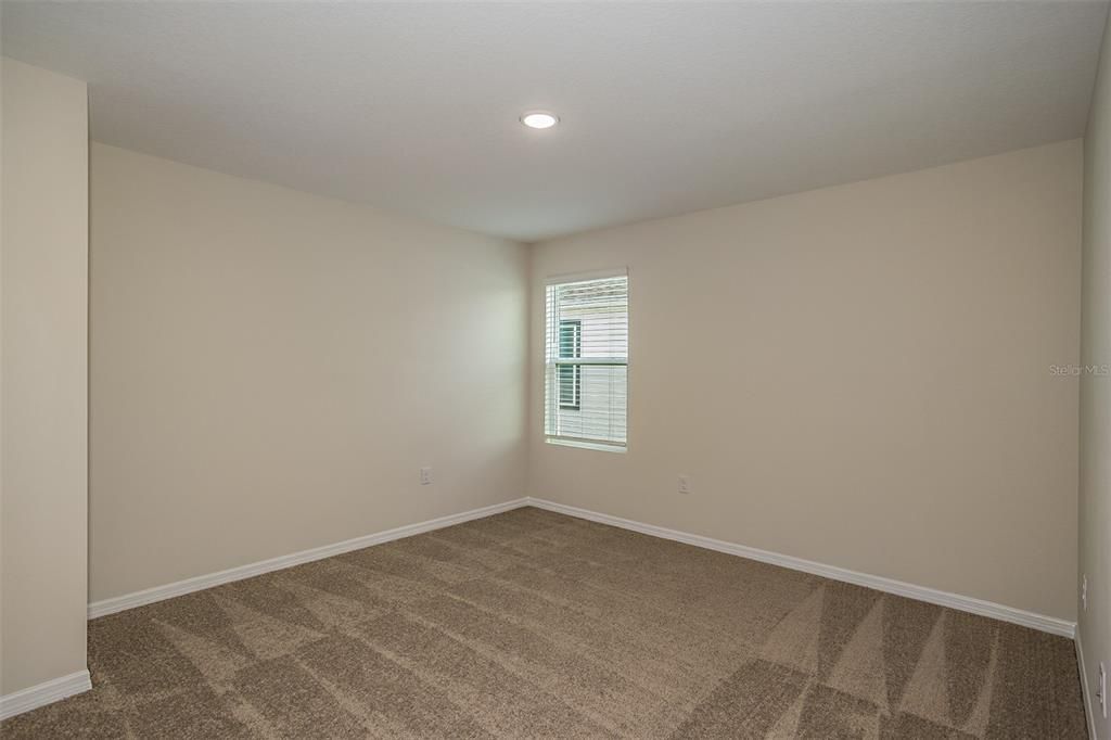 For Sale: $424,990 (5 beds, 3 baths, 2470 Square Feet)