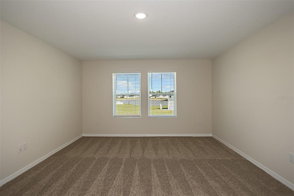 For Sale: $424,990 (5 beds, 3 baths, 2470 Square Feet)