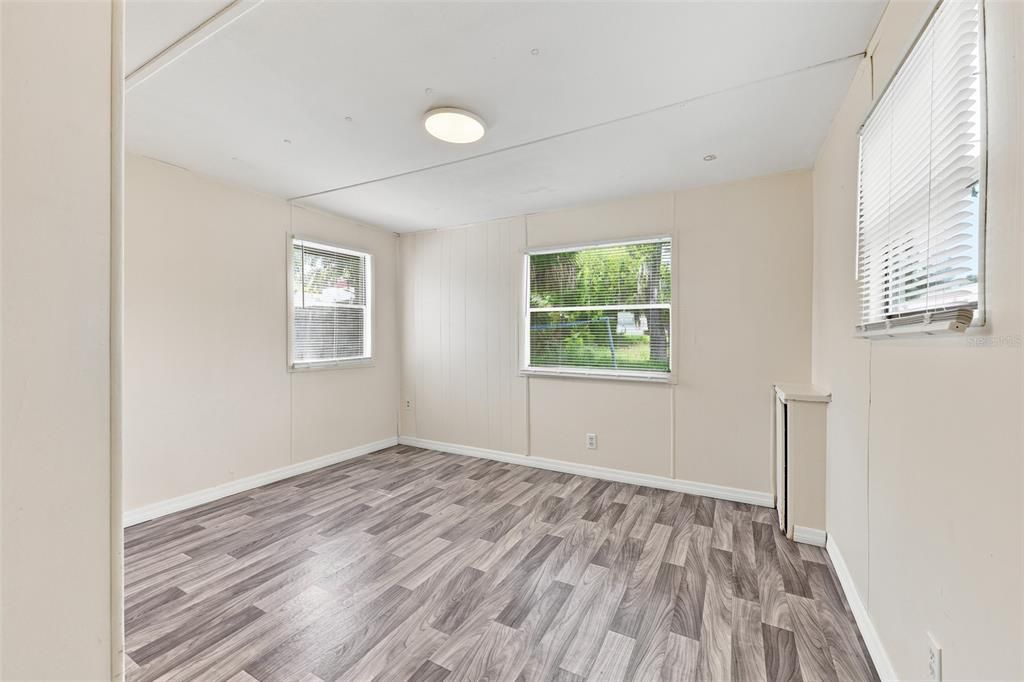 В аренду: $1,195 (2 спален, 1 ванн, 720 Квадратных фут)