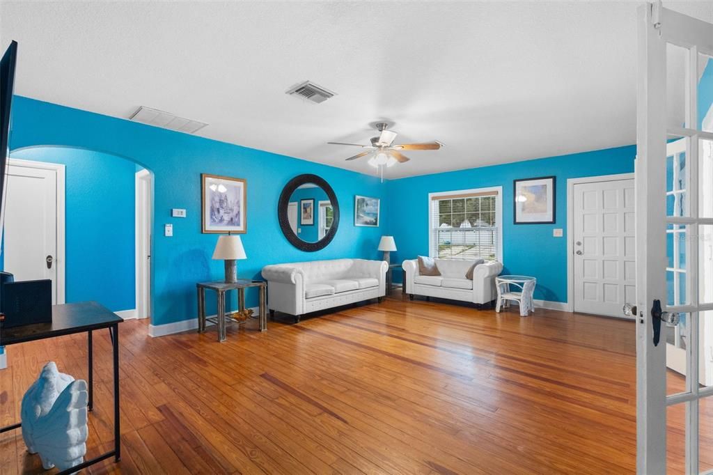 En Venta: $299,990 (2 camas, 1 baños, 1230 Pies cuadrados)
