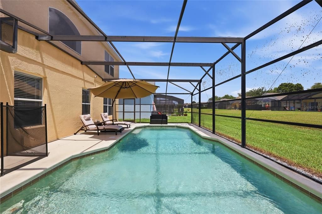 En Venta: $449,990 (5 camas, 3 baños, 2235 Pies cuadrados)