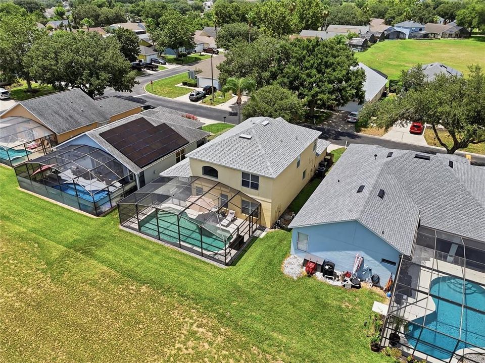 En Venta: $449,990 (5 camas, 3 baños, 2235 Pies cuadrados)