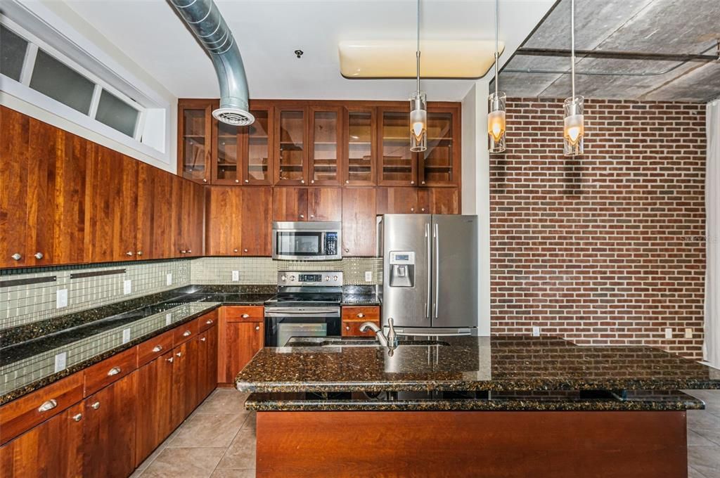 В аренду: $5,800 (2 спален, 2 ванн, 1354 Квадратных фут)