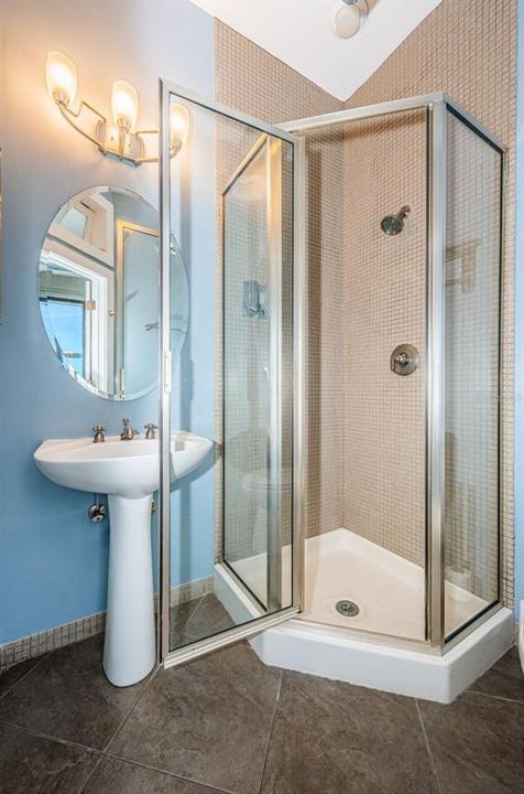 В аренду: $5,800 (2 спален, 2 ванн, 1354 Квадратных фут)