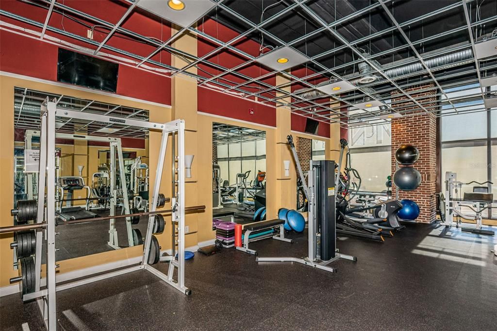 В аренду: $5,800 (2 спален, 2 ванн, 1354 Квадратных фут)