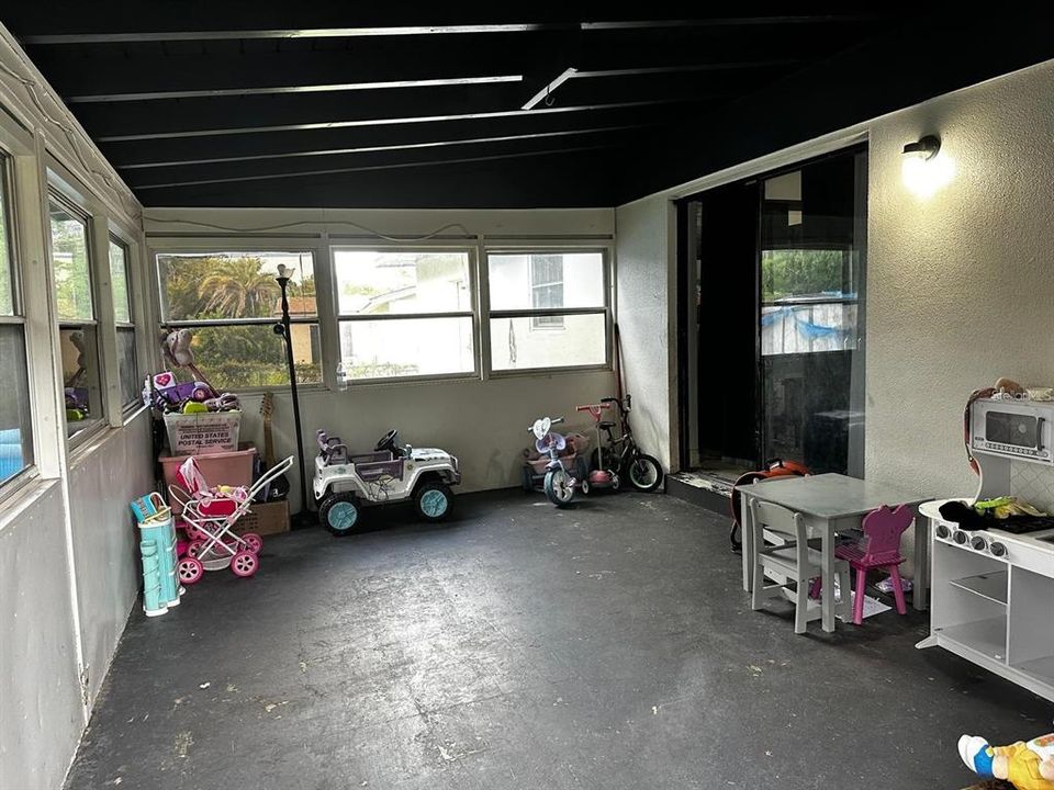 В аренду: $2,000 (3 спален, 2 ванн, 1353 Квадратных фут)