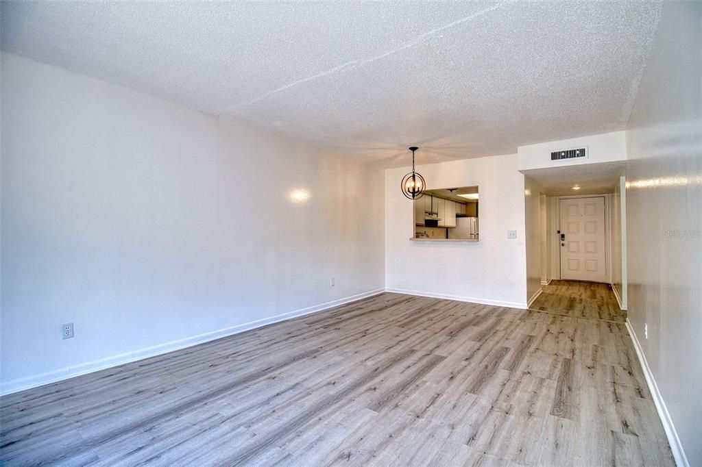 En Renta: $1,650 (2 camas, 2 baños, 1068 Pies cuadrados)