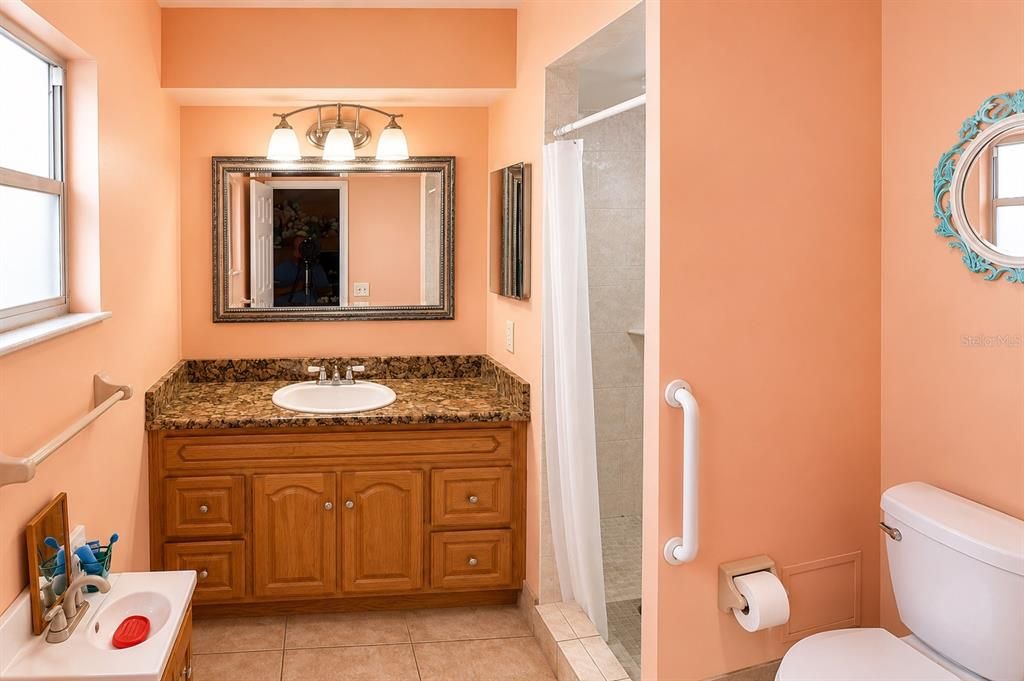 For Sale: $429,000 (3 beds, 3 baths, 2529 Square Feet)
