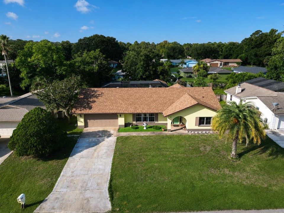 For Sale: $429,000 (3 beds, 3 baths, 2529 Square Feet)