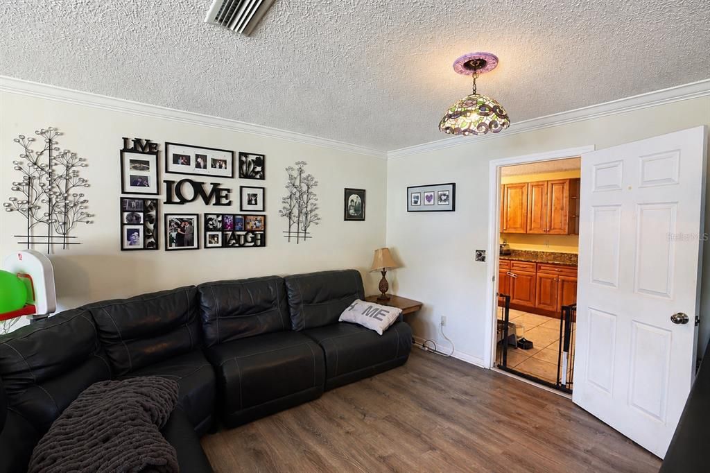 For Sale: $429,000 (3 beds, 3 baths, 2529 Square Feet)