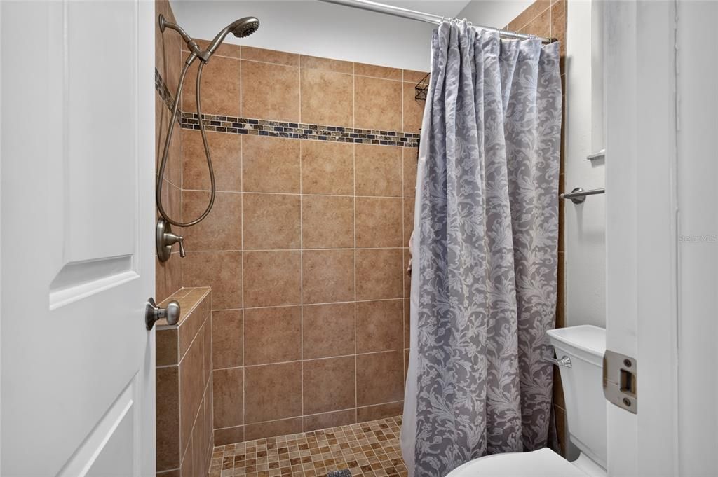 На продажу: $525,000 (3 спален, 2 ванн, 1697 Квадратных фут)