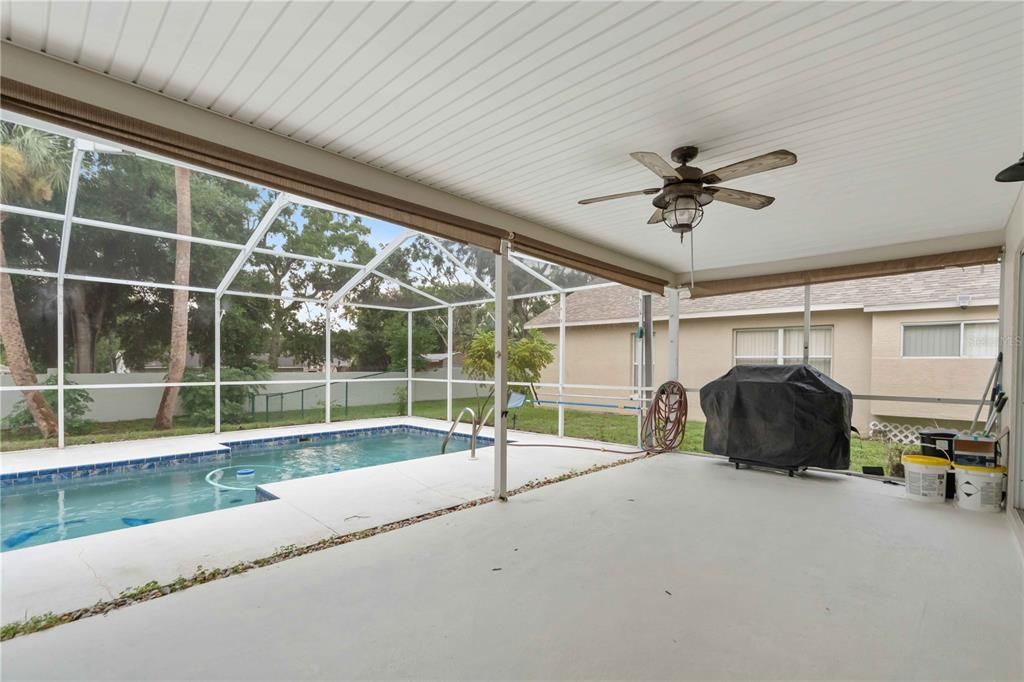 En Venta: $389,900 (4 camas, 3 baños, 2296 Pies cuadrados)