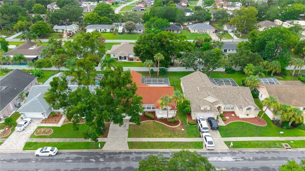 En Venta: $389,900 (4 camas, 3 baños, 2296 Pies cuadrados)
