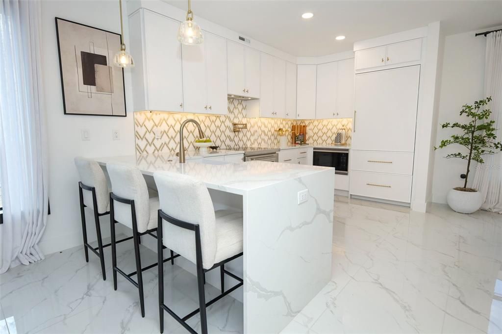 En Venta: $1,571,952 (3 camas, 3 baños, 2586 Pies cuadrados)