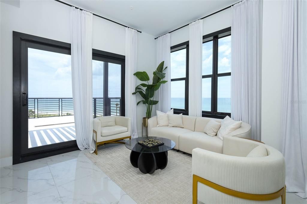 En Venta: $1,571,952 (3 camas, 3 baños, 2586 Pies cuadrados)