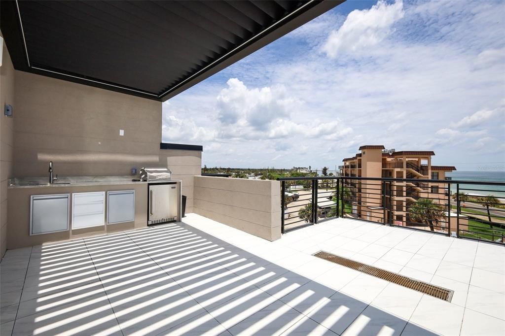 En Venta: $1,571,952 (3 camas, 3 baños, 2586 Pies cuadrados)