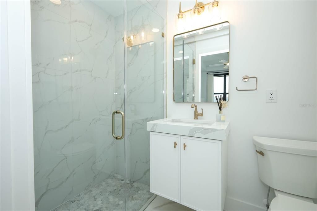 En Venta: $1,571,952 (3 camas, 3 baños, 2586 Pies cuadrados)