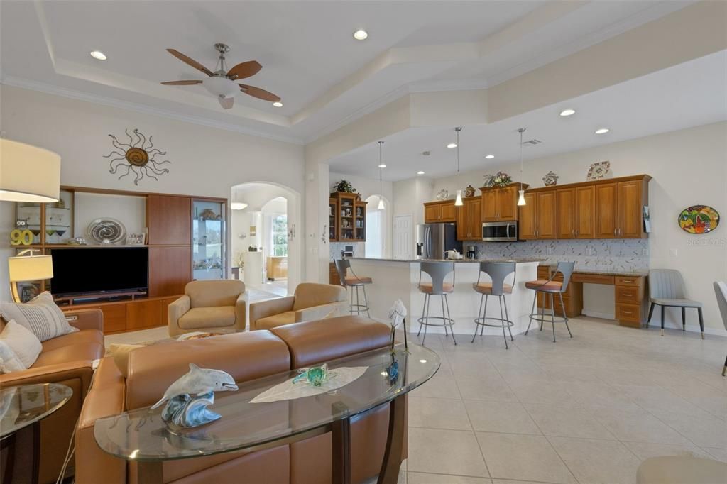 En Venta: $599,900 (2 camas, 2 baños, 1994 Pies cuadrados)