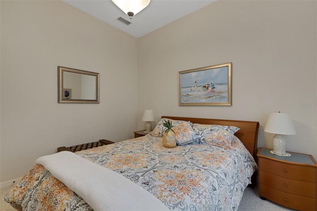 En Venta: $599,900 (2 camas, 2 baños, 1994 Pies cuadrados)
