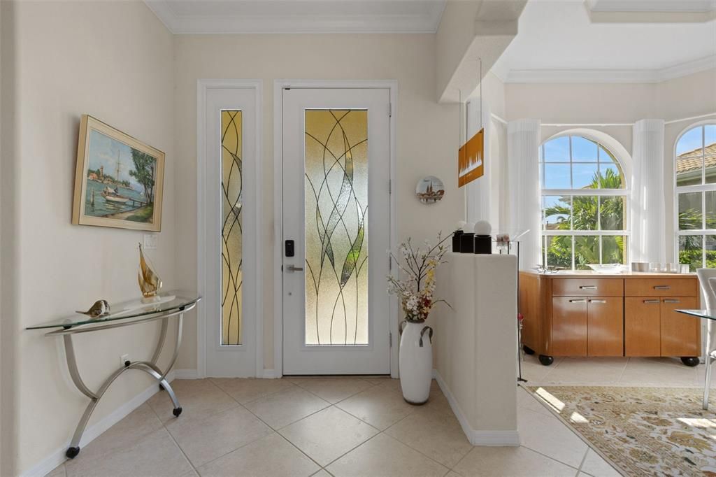 En Venta: $599,900 (2 camas, 2 baños, 1994 Pies cuadrados)
