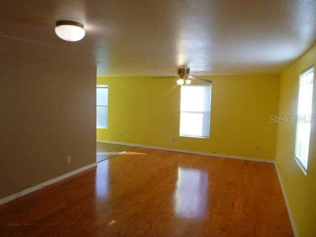 For Rent: $1,995 (3 beds, 2 baths, 1440 Square Feet)