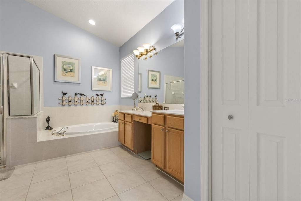 For Sale: $665,000 (4 beds, 3 baths, 2965 Square Feet)