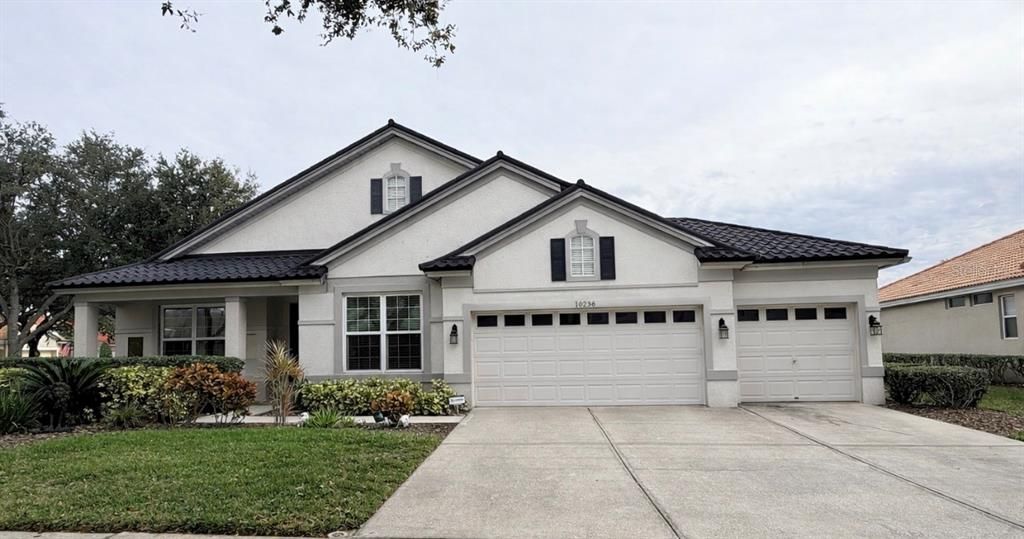 For Sale: $665,000 (4 beds, 3 baths, 2965 Square Feet)