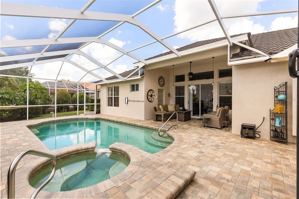 For Sale: $665,000 (4 beds, 3 baths, 2965 Square Feet)