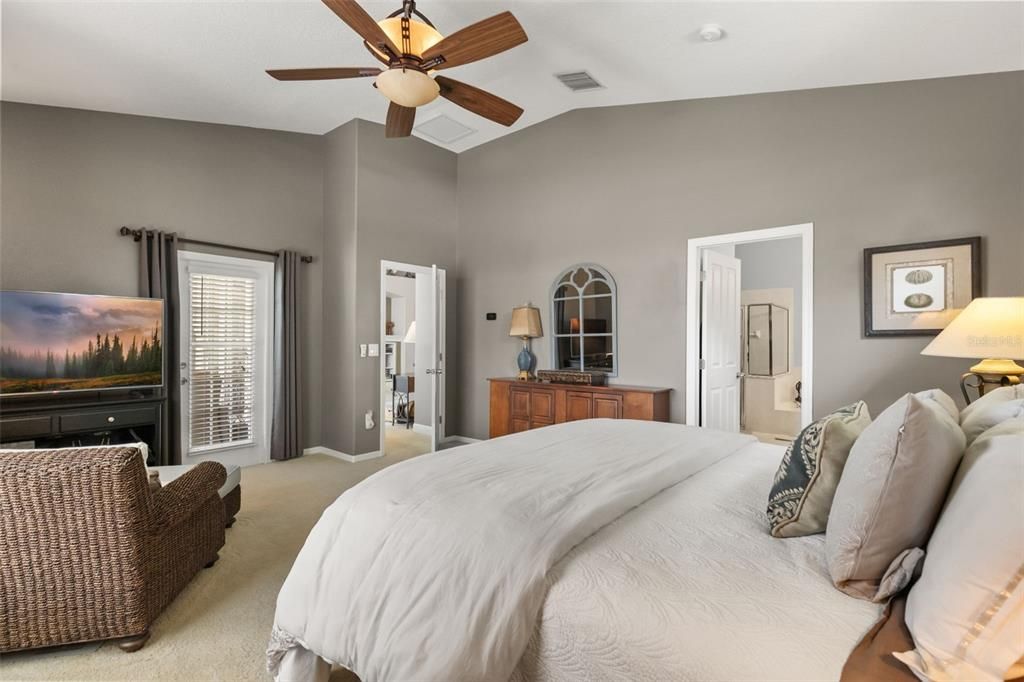 For Sale: $665,000 (4 beds, 3 baths, 2965 Square Feet)
