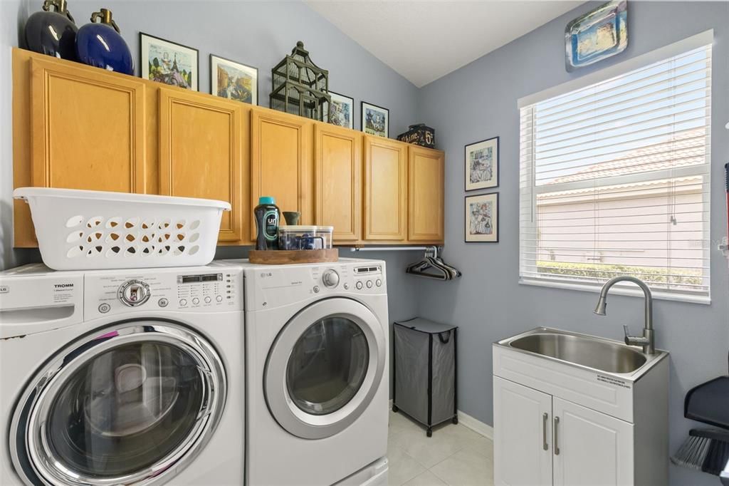 For Sale: $665,000 (4 beds, 3 baths, 2965 Square Feet)