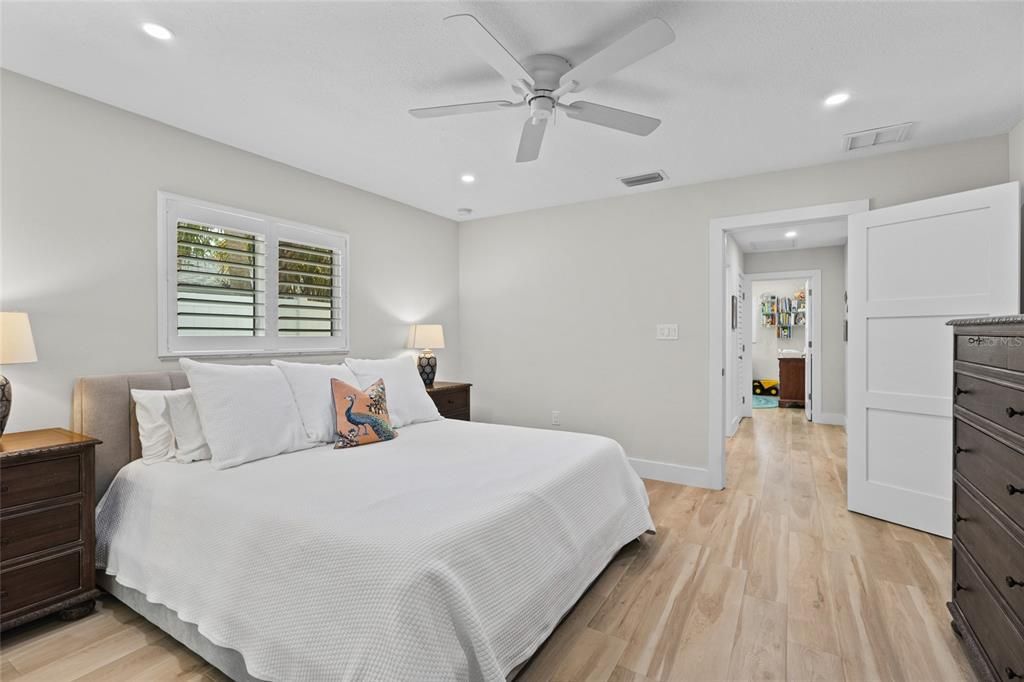 En Venta: $1,300,000 (3 camas, 2 baños, 1542 Pies cuadrados)