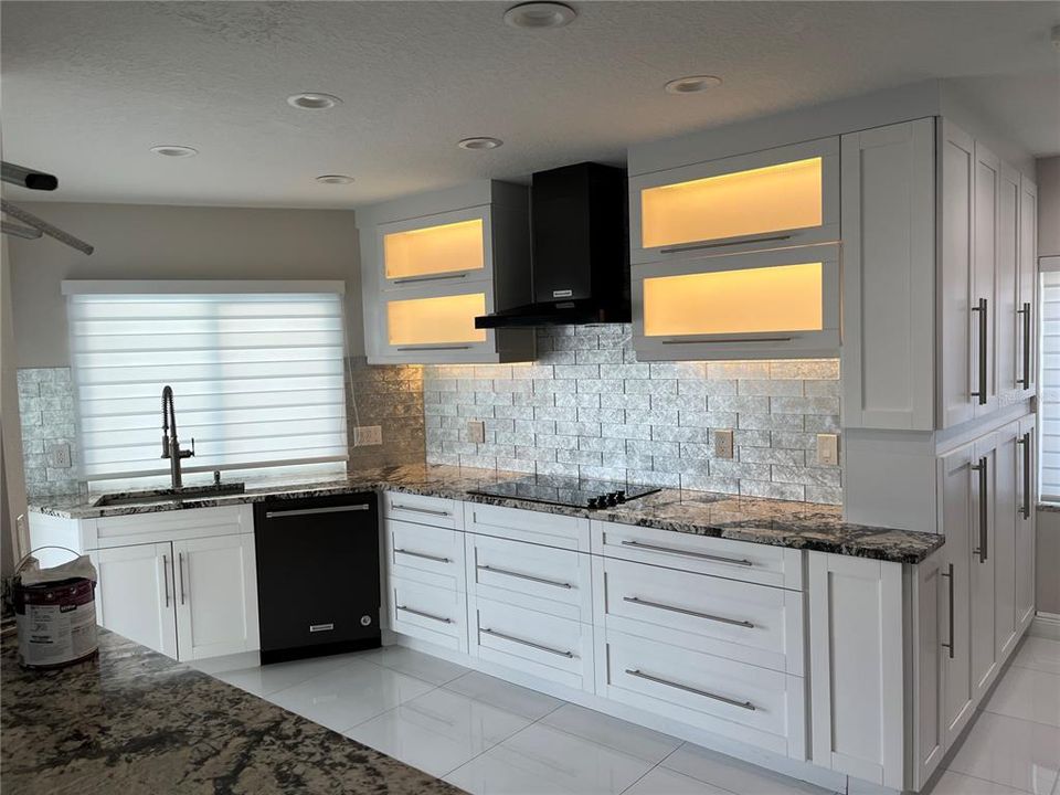 For Sale: $1,399,000 (4 beds, 3 baths, 3071 Square Feet)