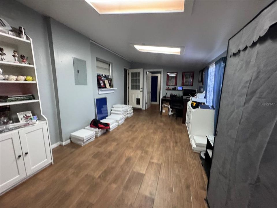 На продажу: $210,000 (2 спален, 2 ванн, 1066 Квадратных фут)
