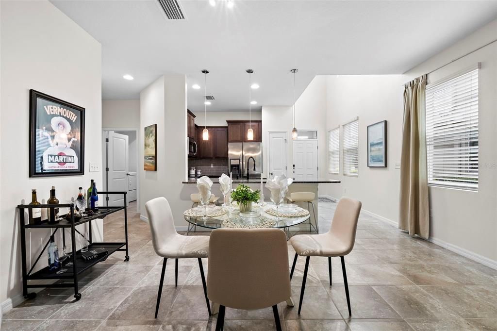 En Venta: $600,000 (3 camas, 2 baños, 2070 Pies cuadrados)