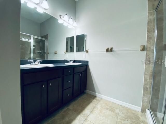 For Rent: $2,650 (3 beds, 2 baths, 1420 Square Feet)