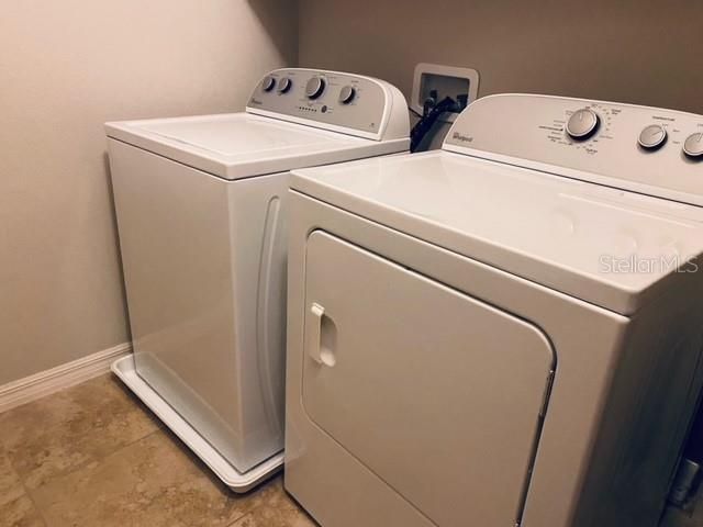 For Rent: $2,650 (3 beds, 2 baths, 1420 Square Feet)