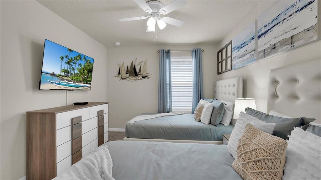 For Sale: $650,000 (7 beds, 5 baths, 3234 Square Feet)