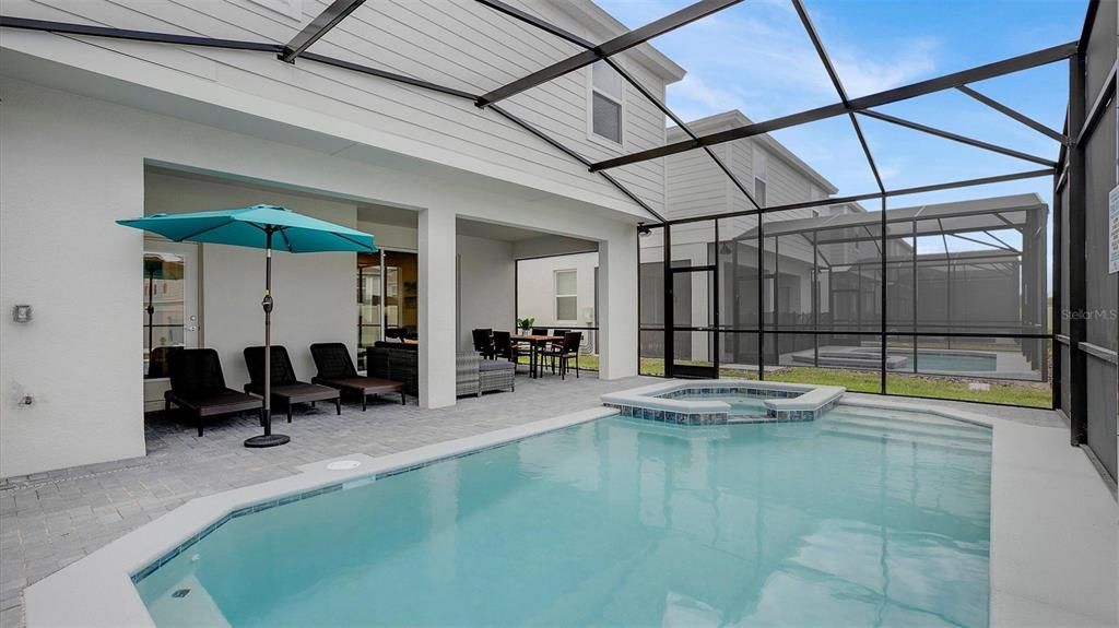 For Sale: $650,000 (7 beds, 5 baths, 3234 Square Feet)