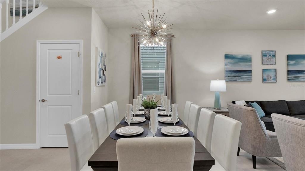 For Sale: $650,000 (7 beds, 5 baths, 3234 Square Feet)
