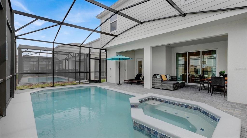 For Sale: $650,000 (7 beds, 5 baths, 3234 Square Feet)