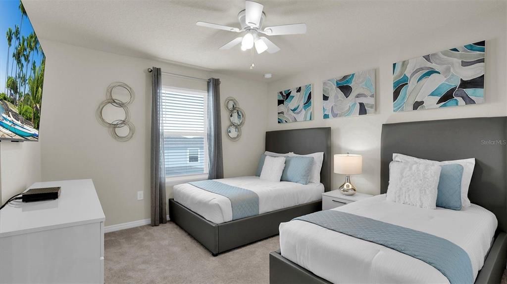 For Sale: $650,000 (7 beds, 5 baths, 3234 Square Feet)