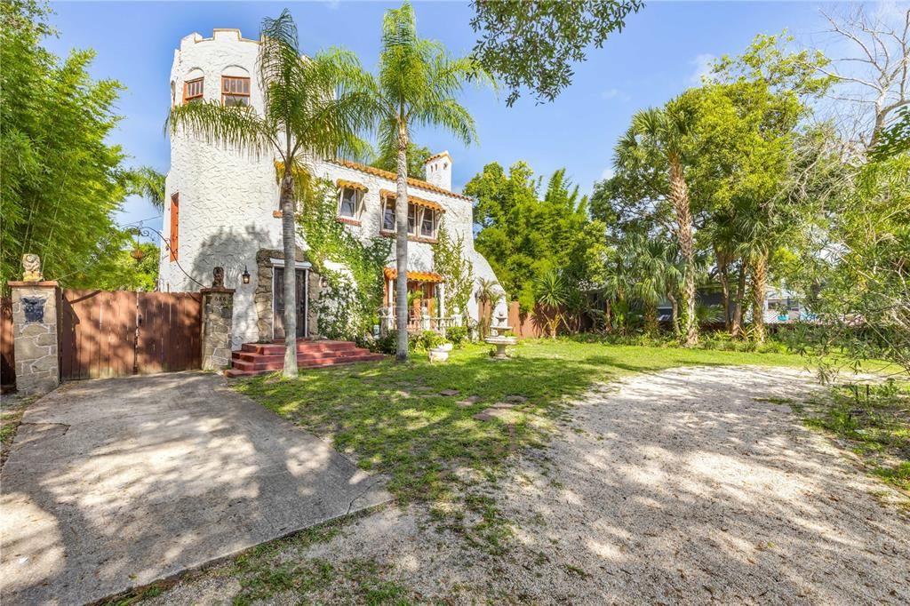 На продажу: $350,000 (3 спален, 2 ванн, 2393 Квадратных фут)