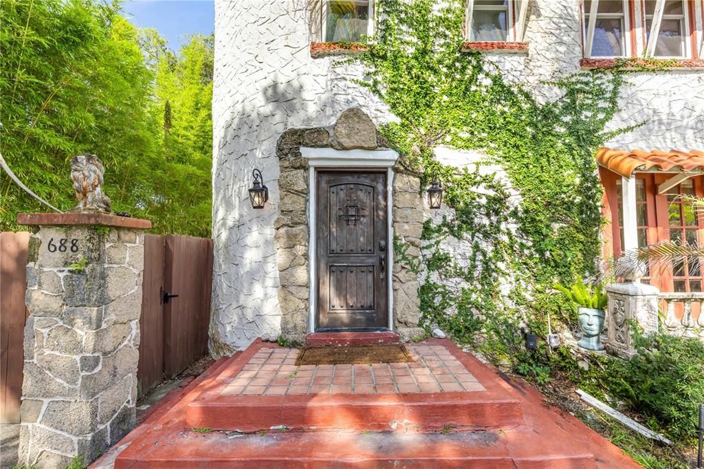 На продажу: $350,000 (3 спален, 2 ванн, 2393 Квадратных фут)