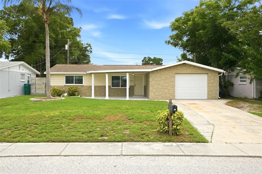 En Venta: $259,900 (3 camas, 1 baños, 1379 Pies cuadrados)