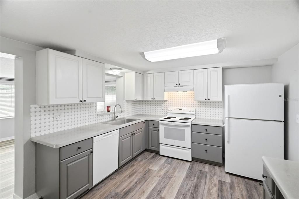 En Venta: $259,900 (3 camas, 1 baños, 1379 Pies cuadrados)
